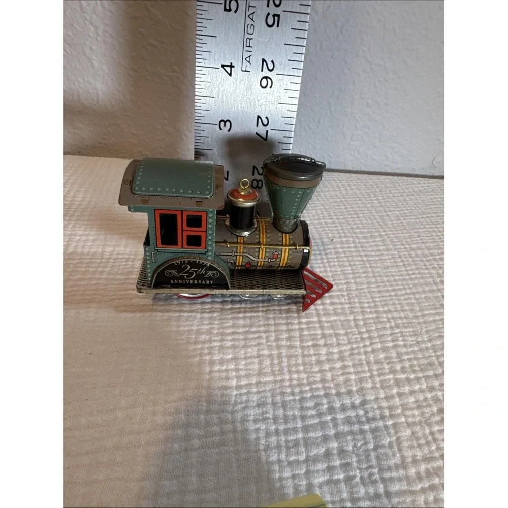 1998 Hallmark Keepsake Ornament - Tin Locomotive Anniversary Edition